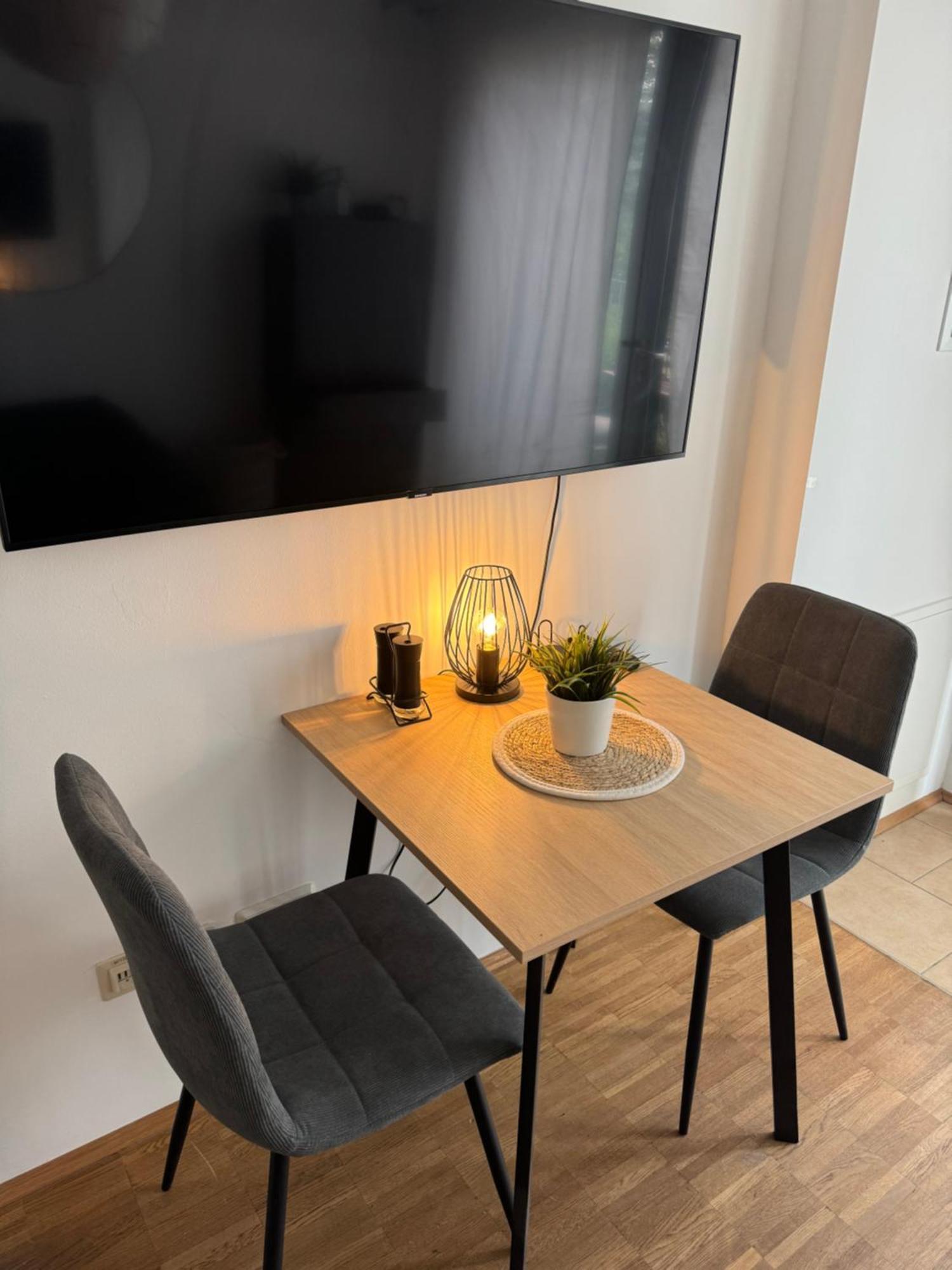 Moderne Ferienwohnung Mit Terrasse Würzburg Zewnętrze zdjęcie